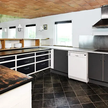 14 Person In Logstor-by Traum Nyaraló Løgstør