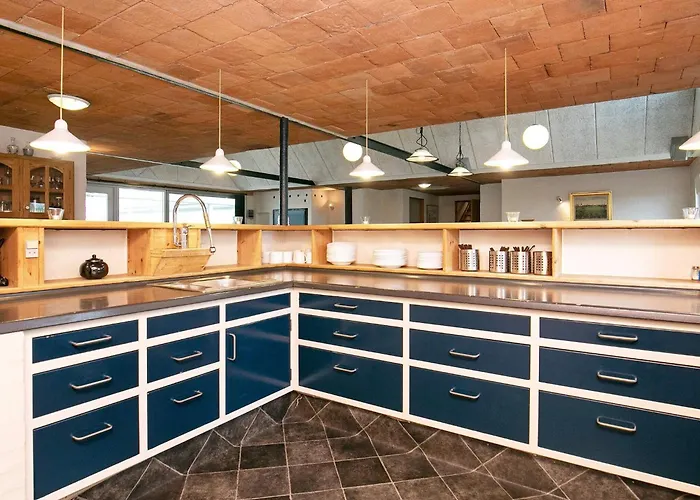 Nyaraló 14 Person In Logstor-by Traum *